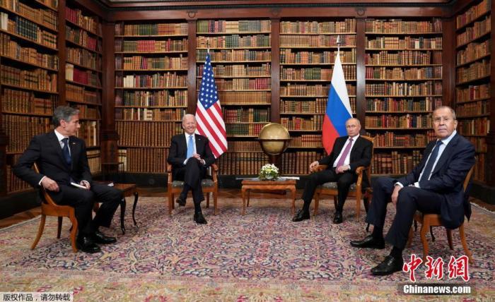 俄罗斯总统普京和美国总统拜登在瑞士日内瓦一处名叫拉格兰奇的别墅会晤